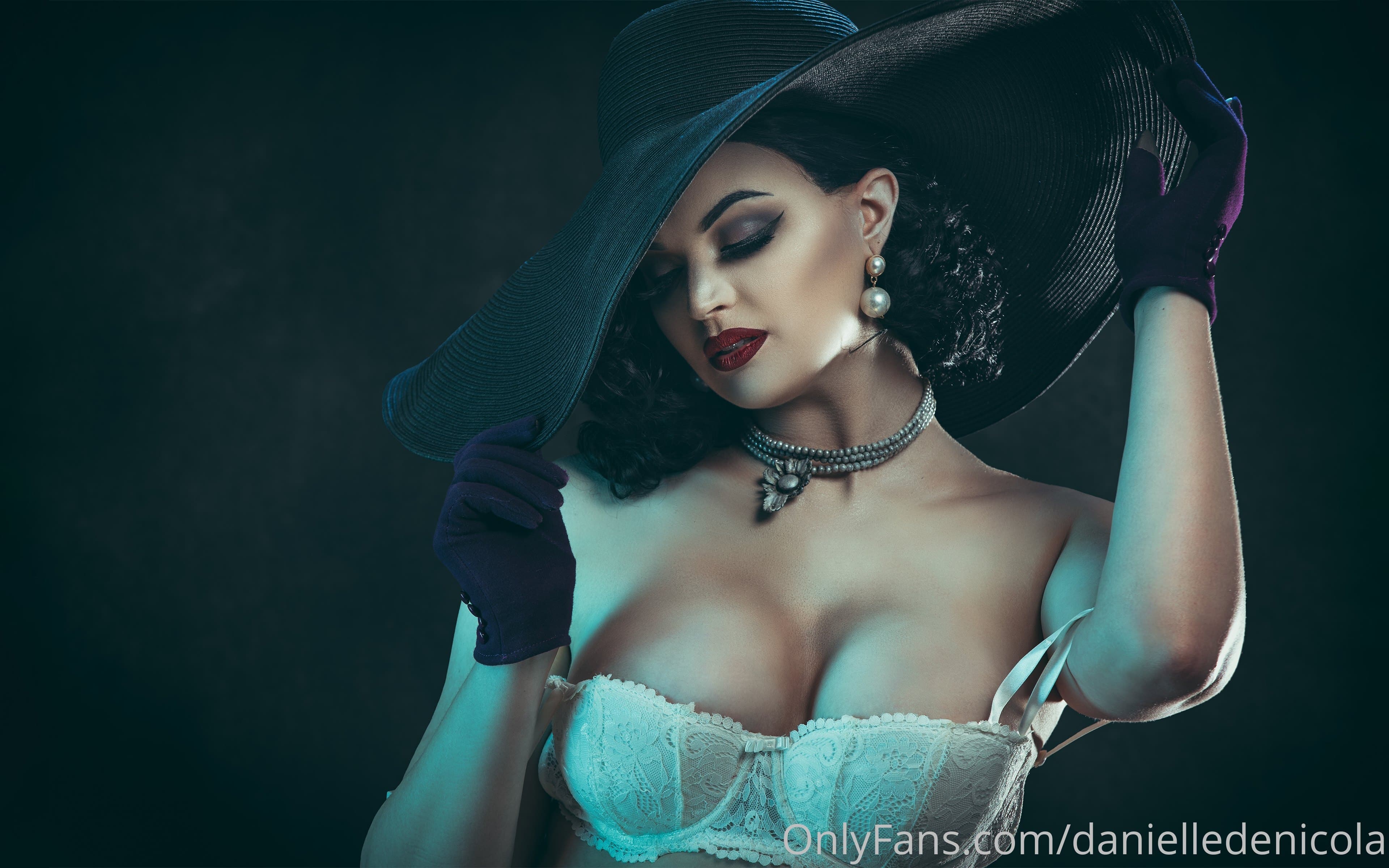 Lady Dimitrescu/ドミトレスク夫人　[Danielle DeNicola]　Resident Evil/バイオハザード